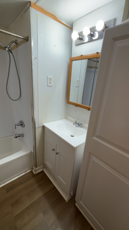 Foto del edificio - 1716 E Market Ave