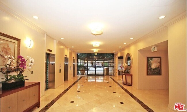 Foto del edificio - 600 W 9th St