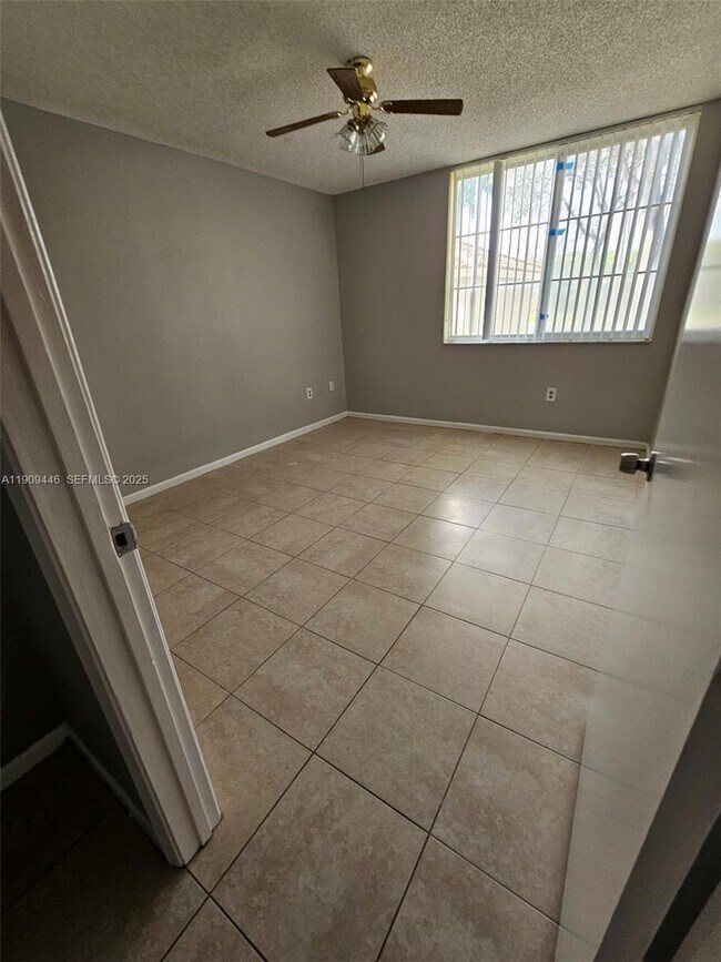 Foto del edificio - 7872 Sonoma Springs Cir