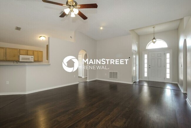 Foto del edificio - 3 Bedroom Pet-Friendly Home in St. Cloud, FL with Main Street Renewal
