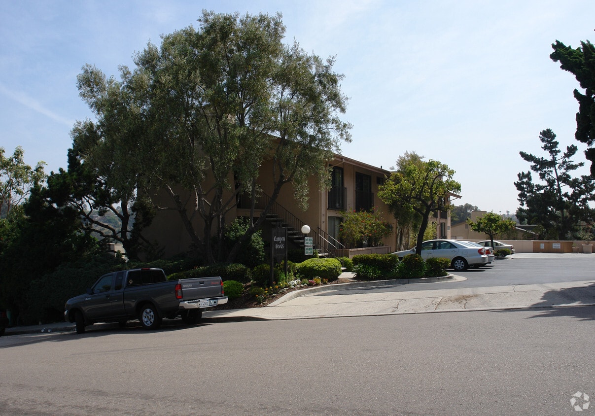 Canyon Woods Apartments in San Diego, CA