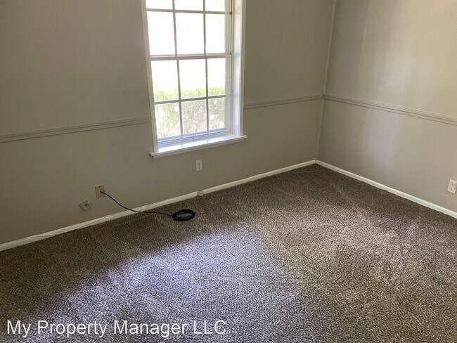 Building Photo - 3 br, 1.5 bath House - 2606 Lola Lane