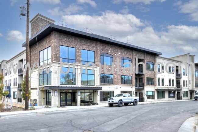 Photo - 2240 E Laney Ave Townhome