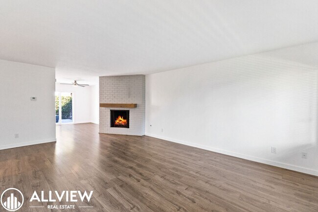 Building Photo - 2 br, 2 bath House - 17621 17th Street Uni...