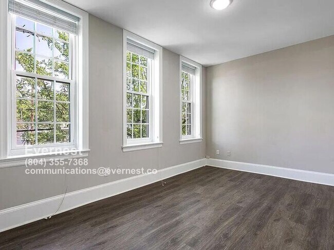 Foto del edificio - 1203 W Main St