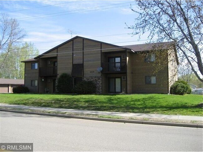 Building Photo - 208 Cloutier Dr