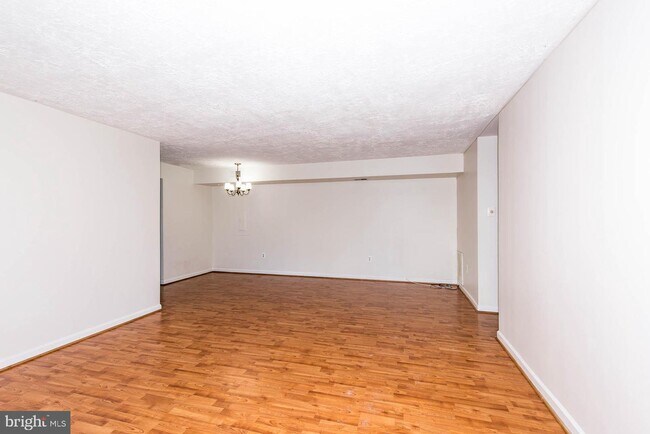 Foto del edificio - 4134 Meadowland Ct