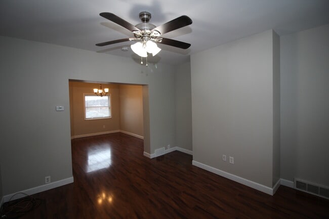 Building Photo - 249 Dilworth St