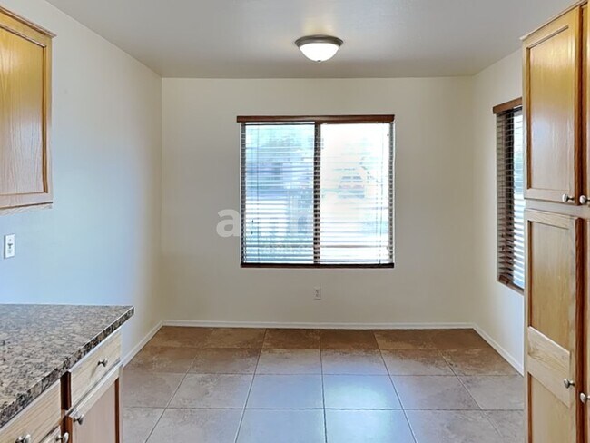 Foto del edificio - 15834 W Mohave St