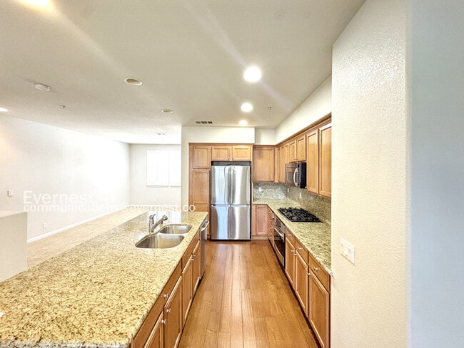 Building Photo - 3004 Maritime Way