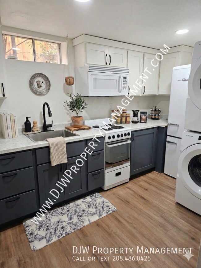 Foto del edificio - 2119 Cleveland Blvd