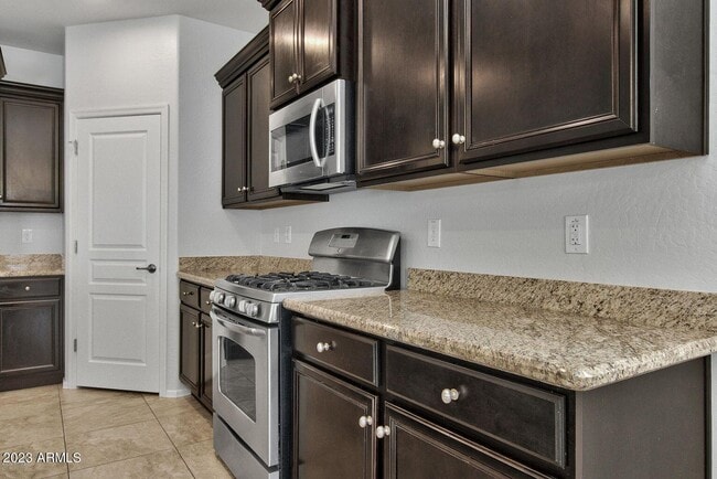 Building Photo - 1675 W Pelican Dr