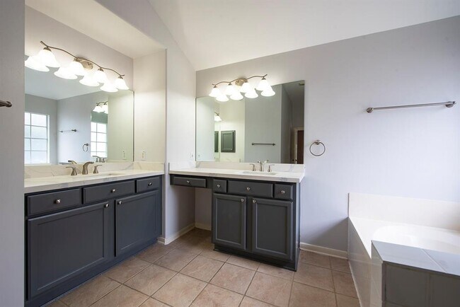Foto del edificio - 3238 Enclave Ln