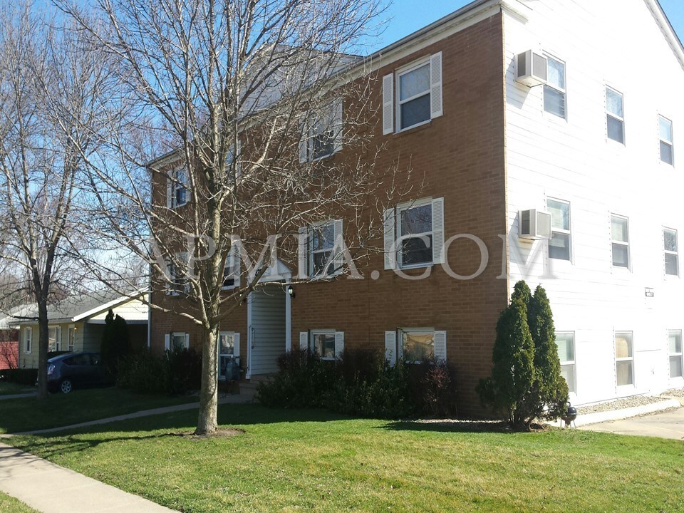Primary Photo - 875 26th St