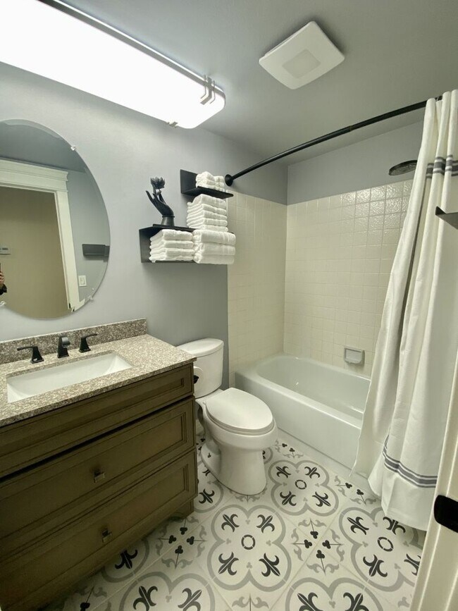 Foto del edificio - Camarillo- Stylish One Bedroom off Main House