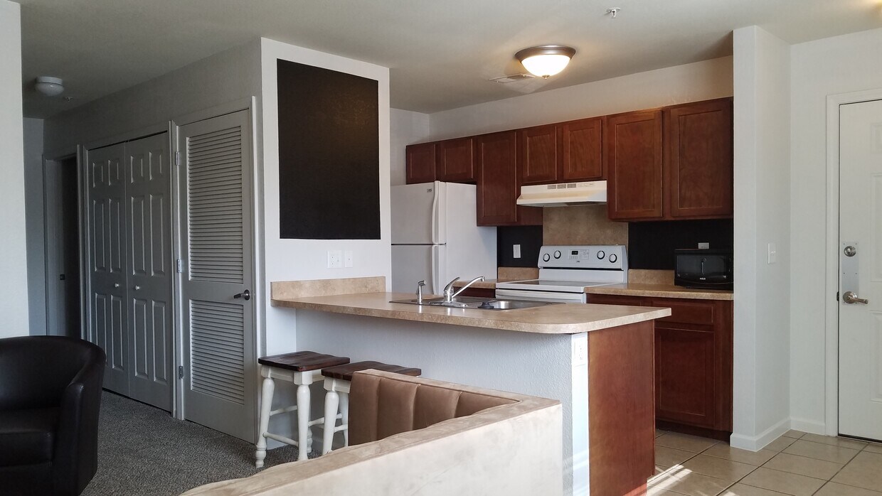 Foto principal - 1121 Thurston St