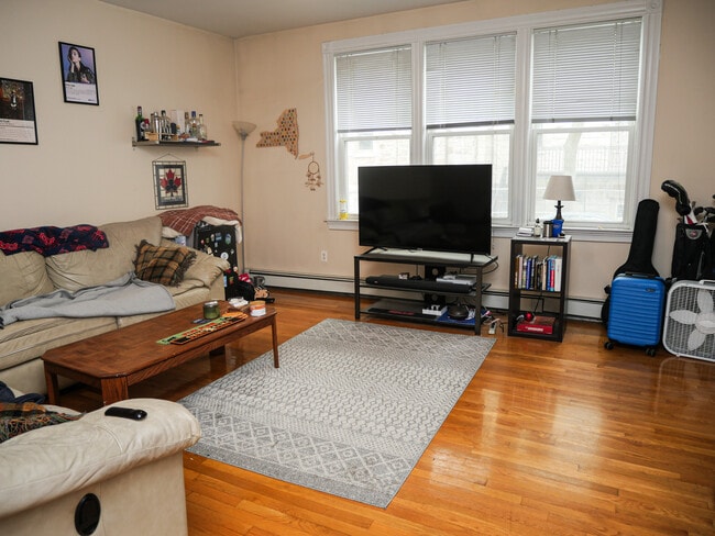 Photo - 237 W 3rd St Townhome