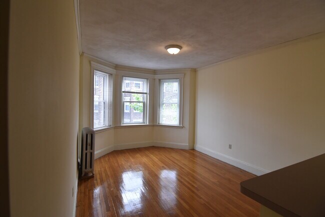 Building Photo - 50 Charlesgate E