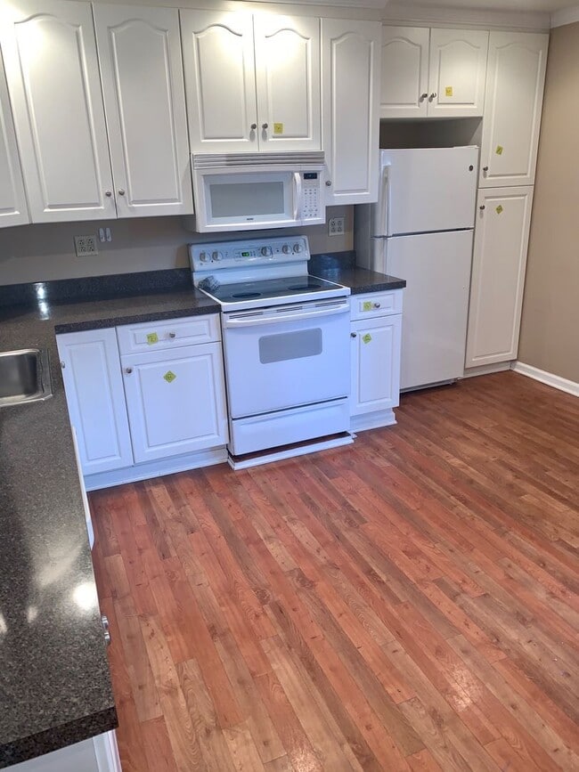 Building Photo - 2015 Gregory St