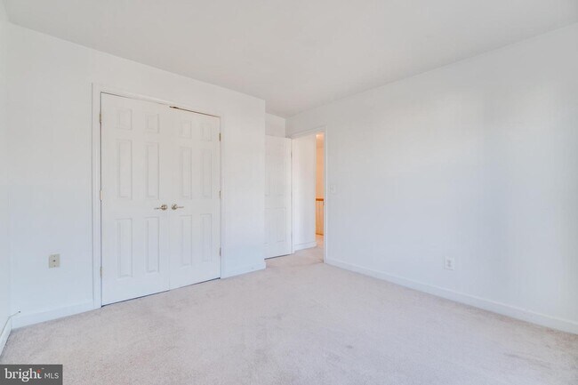 Building Photo - 14272 Madrigal Dr