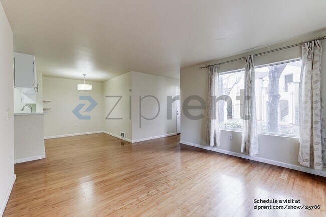 Foto del edificio - 821 Printempo Pl