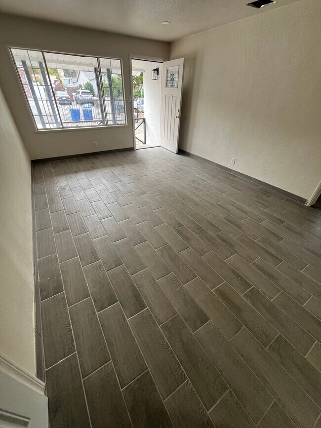 Sala de estar - 7661 Beckett St