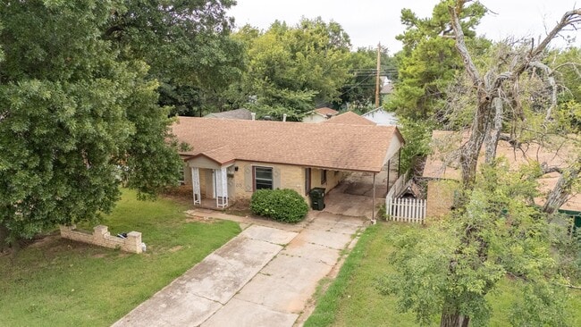 Building Photo - 3 Bedroom Rent to Own Home Available!