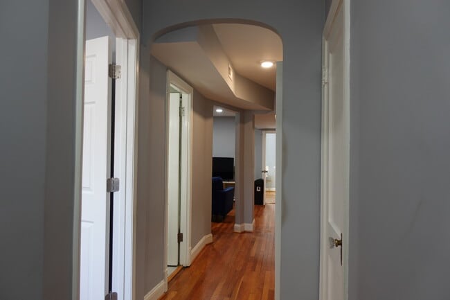 Building Photo - 1228 18th St NE