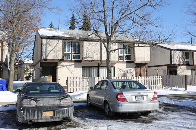 Building Photo - Parkside Houses