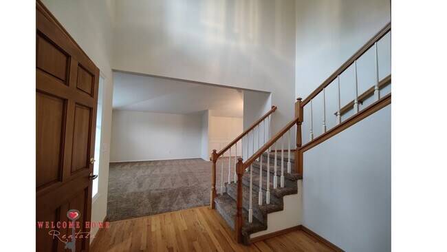 Building Photo - Beautiful open floorplan in amazing Steilacoom!!  All appliances included, large yard!!