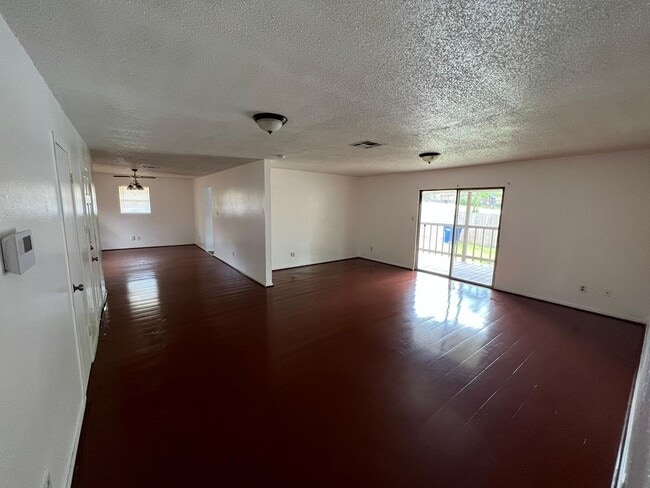 Foto del edificio - Gorgeous all renovated Home in Huntsville,...