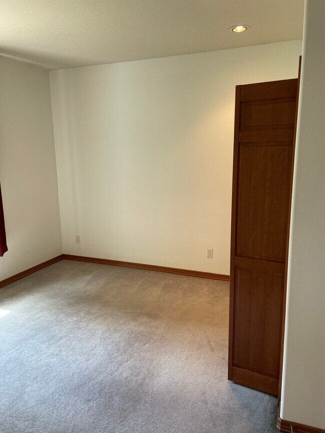 Building Photo - 13156 SW Woodshire Ln
