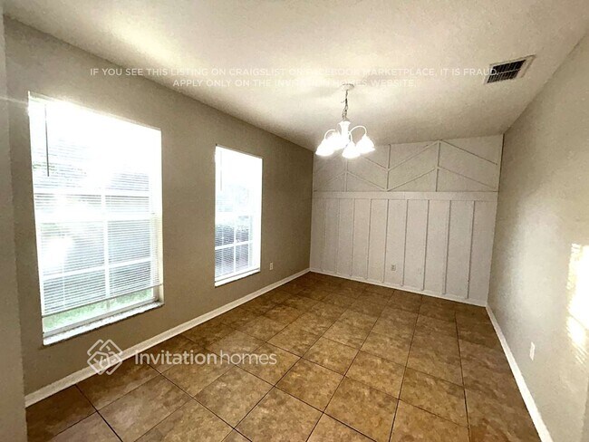 Foto del edificio - 5901 Grand Loneoak Ln
