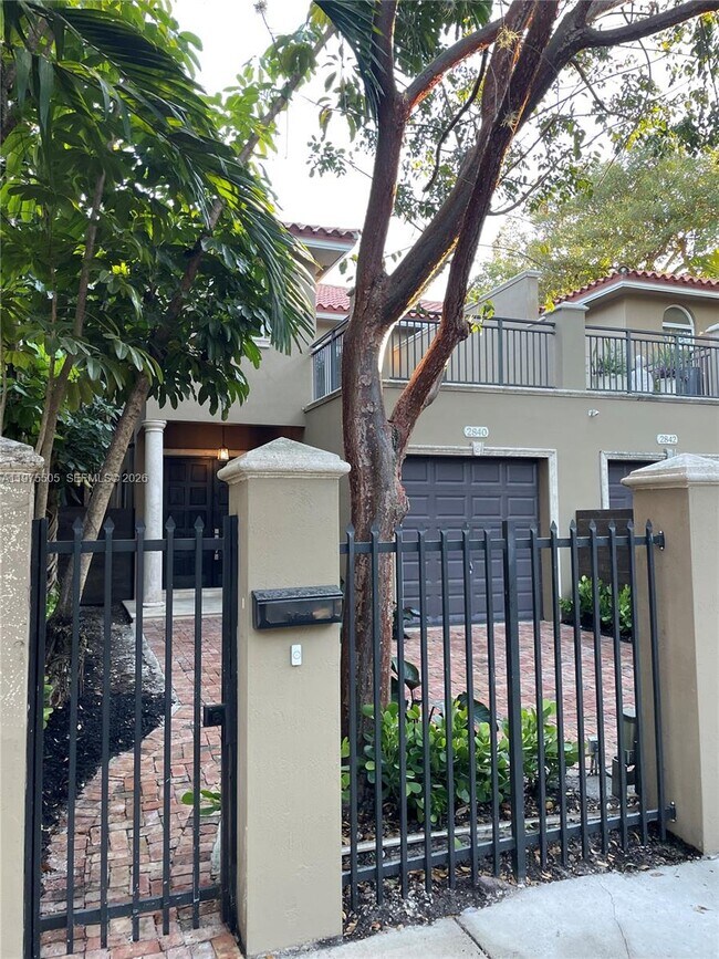 Foto del edificio - 2840 Shipping Ave