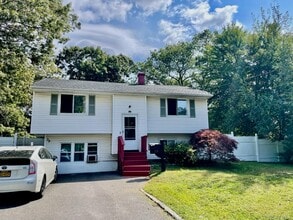 Building Photo - 39 Fawn Ln