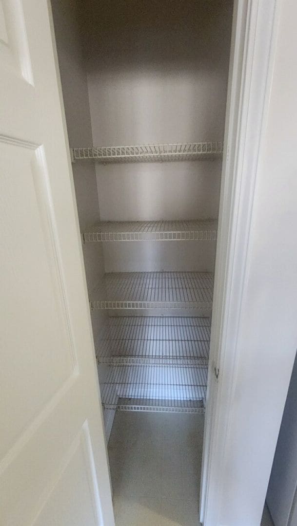 Building Photo - ****** $200 OFF FIRST FULL MONTH OF RENT ******