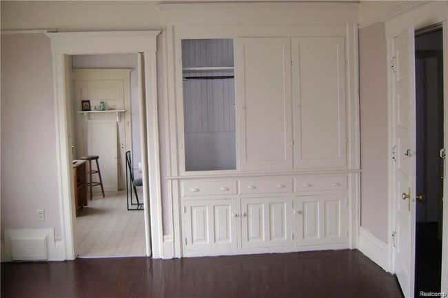 Building Photo - 2405 Field St