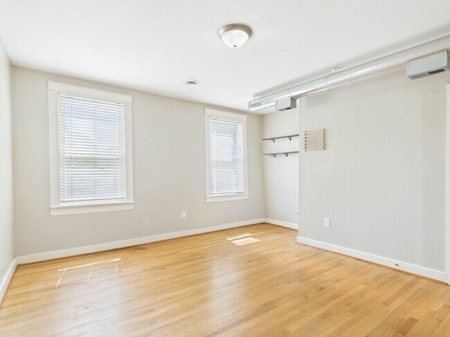 Foto del edificio - 2501 Semmes Ave