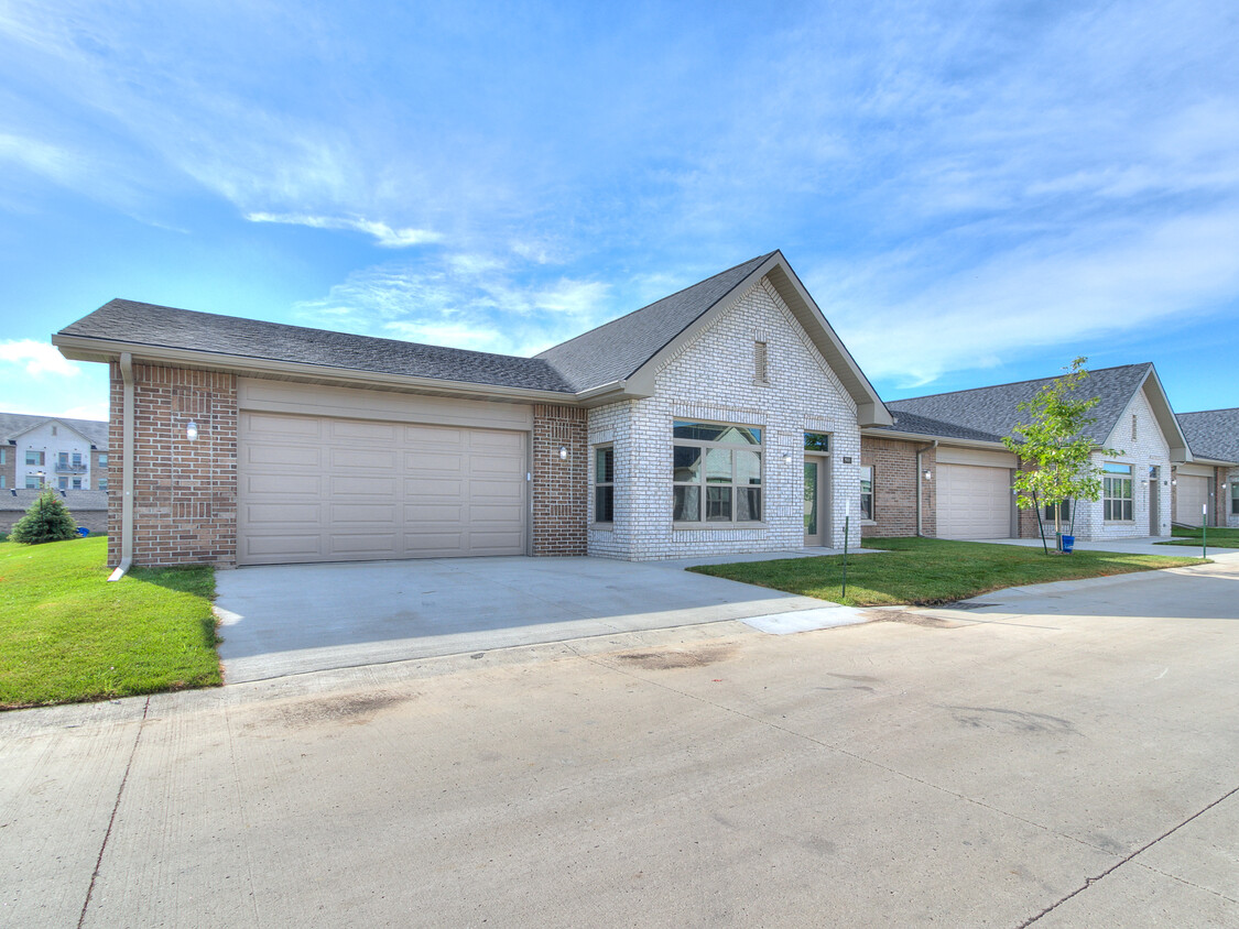 Primary Photo - BrickTowne Ames Townhomes