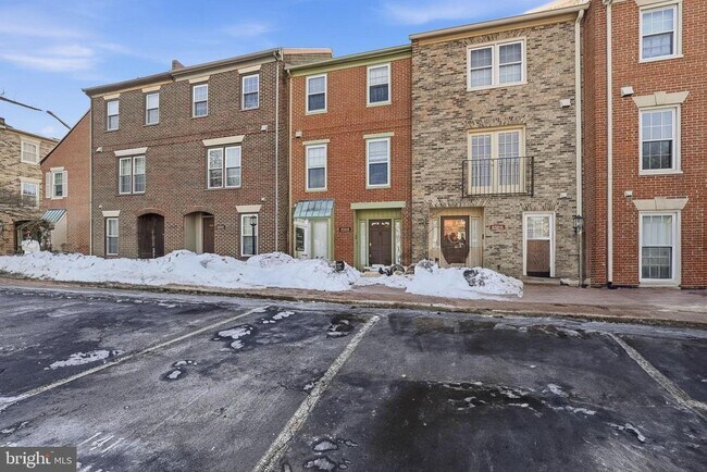 Foto del edificio - 6701 Washington Blvd