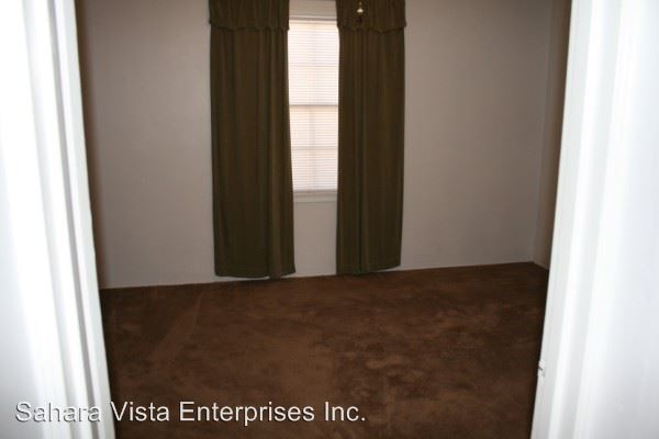 Building Photo - 1 br, 1 bath House - 211 E. Morrison St.