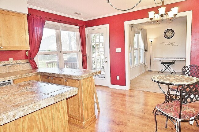 Foto del edificio - 408 Hampshire Pl