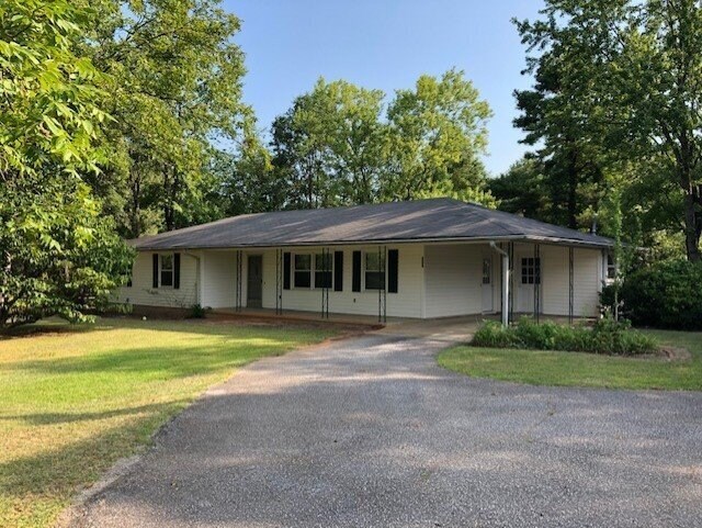 Foto principal - COMING SOON!!! 3 bed 2 bath between Pelham...