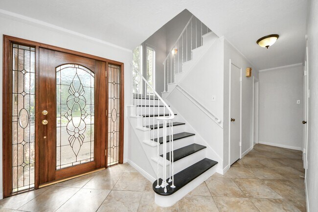 Foto del edificio - 3410 Crow Valley Dr
