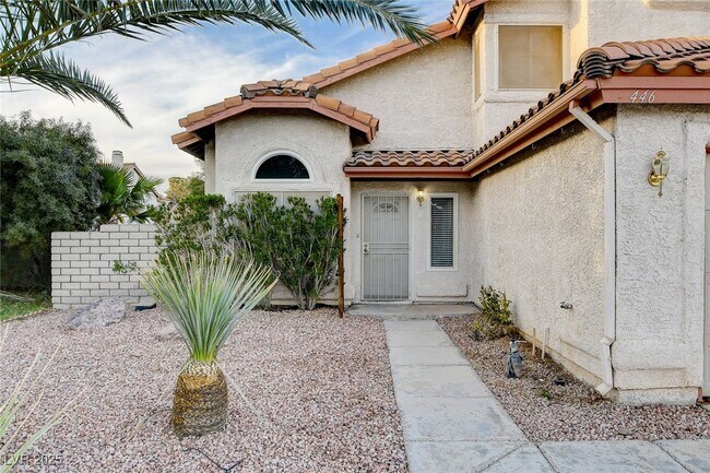 Foto del edificio - 446 Nettleton Cir