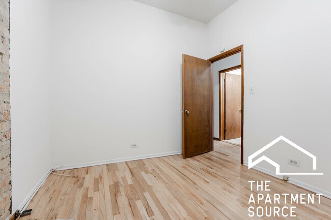 Foto del edificio - 2521 N Lincoln Ave