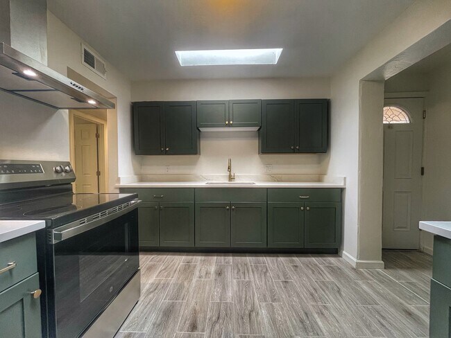 Foto del edificio - 4349 E Lester St