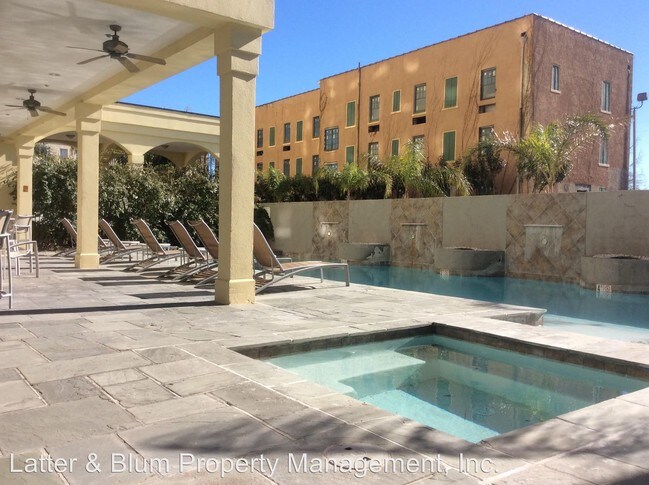 Fotografía del edificio - 1205 Saint Charles Ave