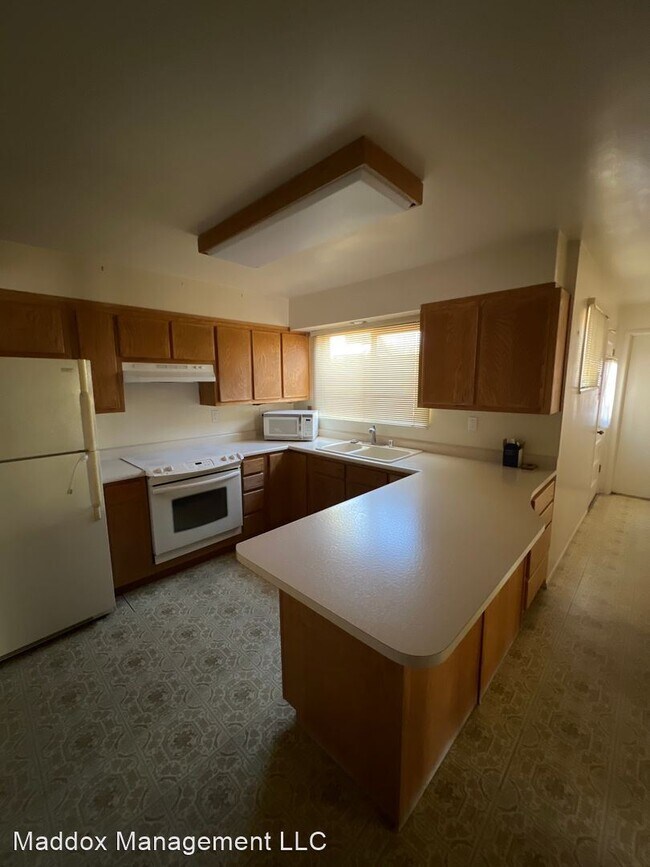 Building Photo - 3 br, 2 bath House - 2105 Dorothy Street NE
