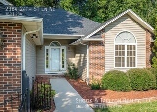 Foto del edificio - 2364 24th St Ln SE